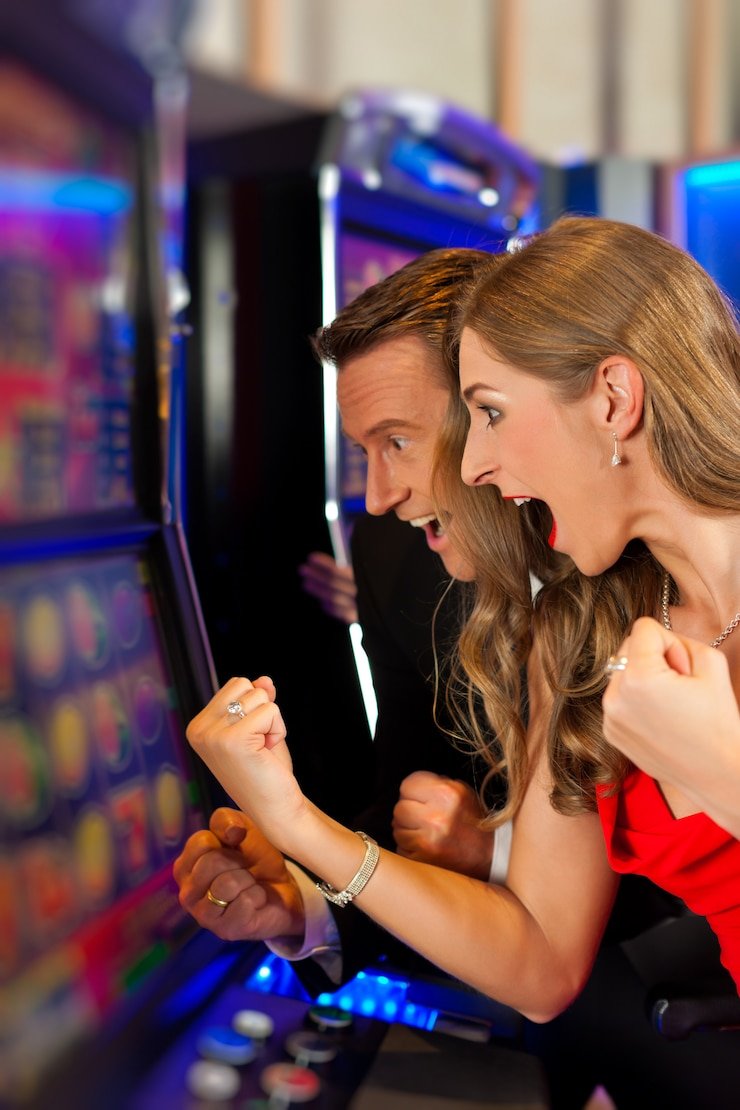 hokiperdana live-dealer studio with multiple HD camera angles and professional dealer setup